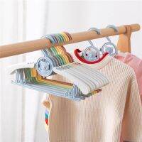 New Cute Bear Kids Clothes Hangers Non-slip Adjustable Storage Hangers Portable Display Hangers Closet Children Baby Coats Rack Clothes Hangers Pegs