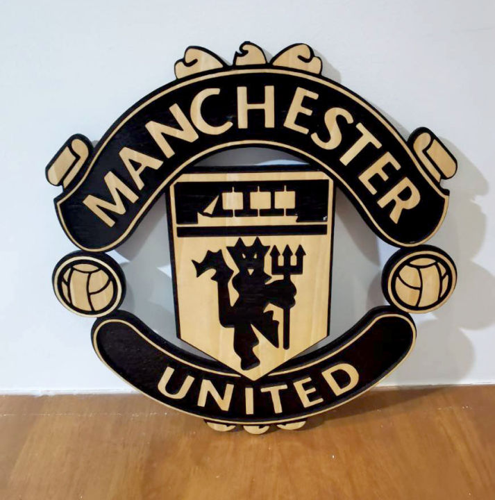 ป้ายตกแต่งติดผนัง-แมนยู-manchester-united-ลายไม้เคลือบเงา