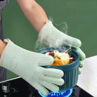 Anti-scald Thickened Heat Insulation Silicone Glove Oven Microwave Heat Insulation High Temperature Resistant Kitchen Accessorie Potholders  Mitts   C