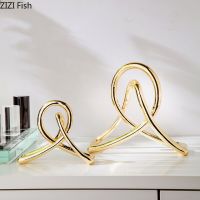 Abstract Artwork Golden Statue Ornaments Desk Decoration Geometric Lines Gilded Crafts Sculpture Modern Home Decor Furnishings Furniture Protectors Re