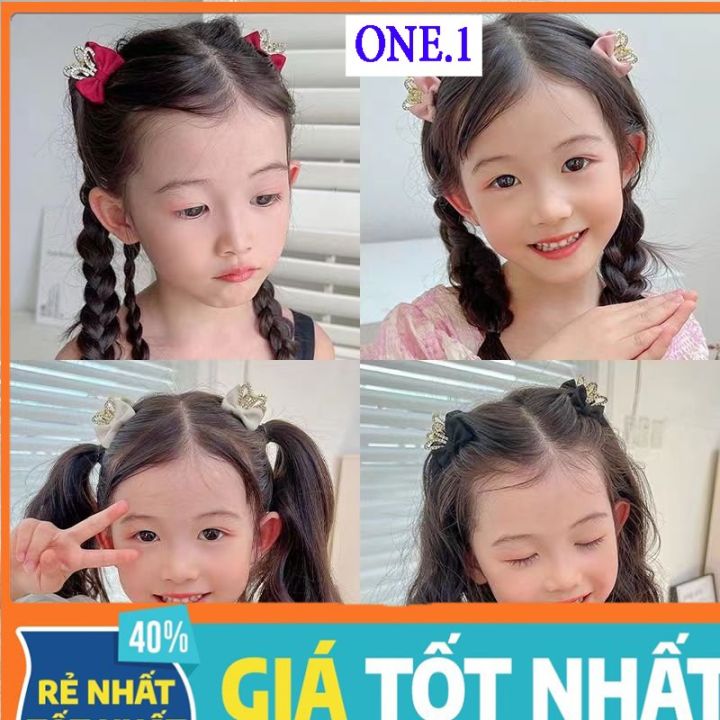 Kẹp tóc bé gái Hàn Quốc là một trong những món phụ kiện thời trang không thể thiếu cho bé gái. Với nhiều kiểu dáng đáng yêu và phong cách độc đáo, những kẹp tóc này sẽ giúp bé gái trở nên xinh đẹp và duyên dáng hơn. Khám phá ngay những món phụ kiện thời trang kute chỉ có ở Hàn Quốc!