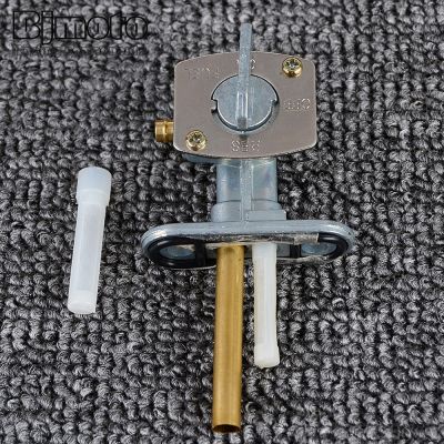 Gas Fuel Petcock Tap Valve Switch Pump For Yamaha V Star 650 Custom XV S650 Silverado XVS 650AT XT 350 XT 600 XVS650 V-Star