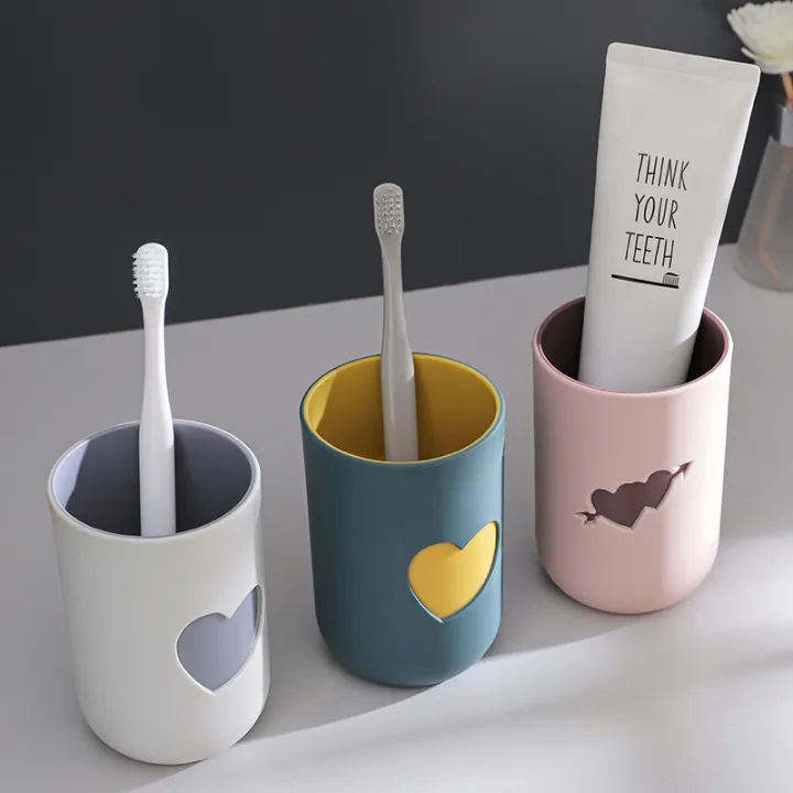 Twocolor gargle cups for couples to brush their teeth, household
