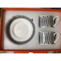 คลาสสิกยุโรปBone Chinaถ้วยกาแฟและจานรองบนโต๊ะอาหารกาแฟแผ่นจานชายามบ่ายชุดห้องครัวของขวัญกล่อง-ogfhdsd