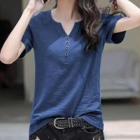 COD DSFDGDFFGHH Bamboo Stick Cotton Short-Sleeved T-Shirt Women Loose Large Size Korean Version Summer Dress 2022 New Style V-Neck Purple Button Womens Body T-