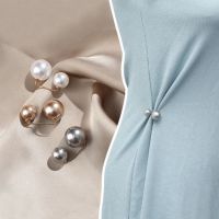 1 Pcs Pearl Brooch Pin Delicate Waist Big Change Small Anti-fade Buckle Fixed Clothes Trousers Waist Artifact 2023 New