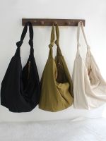 【hot seller】 Temperament Large-capacity Messenger Shoulder and Korean Dumpling