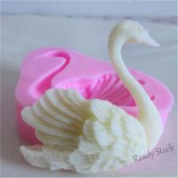 【Ready Stock】 ☊✚㍿ C14 Food-grade Silicone Mold 3D Little Swan Fondant Cake Silicone Soap Mold Decorating Tools