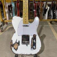 Fender เทเลแคสเตอร์กีต้าร์ไฟฟ้ากีตาร์เมเปิ้ล100% ผู้ชายทำจากโครเมี่ยมฮาร์ดแวร์คุณภาพสูงกีตาร์