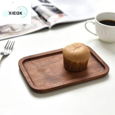 XIEGK สีวอลนัท ไม้ครับ เครื่องใช้บนโต๊ะอาหาร ถาดไม้ ของใช้ในครัวเรือน ขนมขนมปัง แผ่นไม้ จานอาหาร จานขนมขบเคี้ยว ถาดเสริฟ