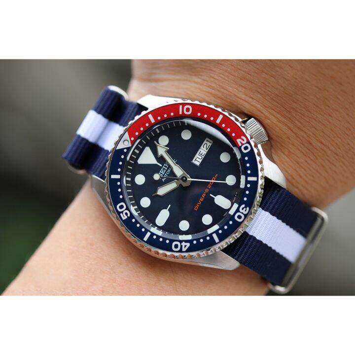 สายนาโต้-nato-strap-navy-and-white-sาคาต่อชิ้น-เฉพาะตัวที่ระบุว่าจัดเซทถึงขายเป็นชุด