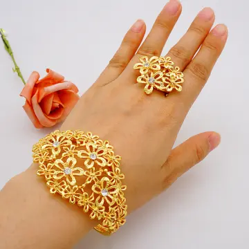 Gold  Diamond Bracelets Online Jewellery Store In Dubai