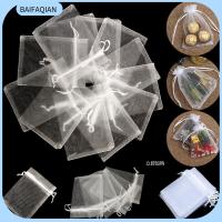 BAIFAQIAN 25/50PCS ลูกอม ปาร์ตี้ซัพพลาย ของชำร่วยคริสต์มาส Organza Gauze ซอง กระเป๋าหูรูด ถุงของขวัญ ถุงสีขาว