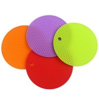 [hot]۩  14cm Round Resistant Silicone Cup Coasters Non-slip Holder Table Accessories