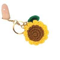 [finished] wool sunflower sunflower hang QQ hand-woven key pendant gift gift