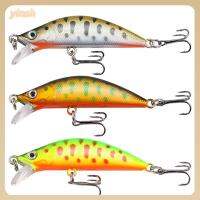 YINSH 2pcs ตะขอสามชั้น เหยื่อตกปลาขนาดเล็ก การสั่นสะเทือน Wobblers crankbaits เหยื่อล่อตกปลา ร้อนแรงมาก ที่หมุนได้ เหยื่อจมวิบ อุปกรณ์ตกปลาสำหรับตกปลา