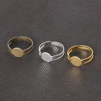 40ชิ้น/ถุงแหวนเปิดวงกลมพร้อมแผ่นปรับ18มม. ฐานวงแหวนแบนสีเงินทองแดงชุบสำหรับทำเครื่องประดับ
