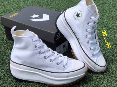 รองเท้าผ้าใบหุ้มข้อ Converse All Star สีขาว