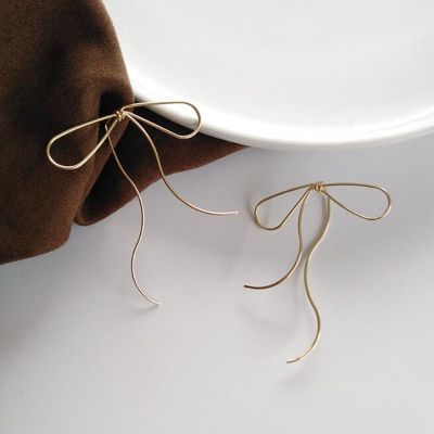 2020 Korean design fashion jewelry simple Golden silver color metal line bow earrings elegant female Stud earrings