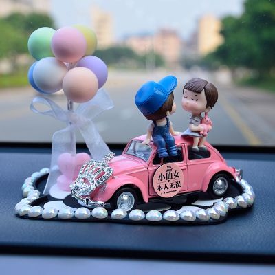The car accessories small place web celebrity car lovely goddess of the simulation models of creative personality for intermediate car accessories