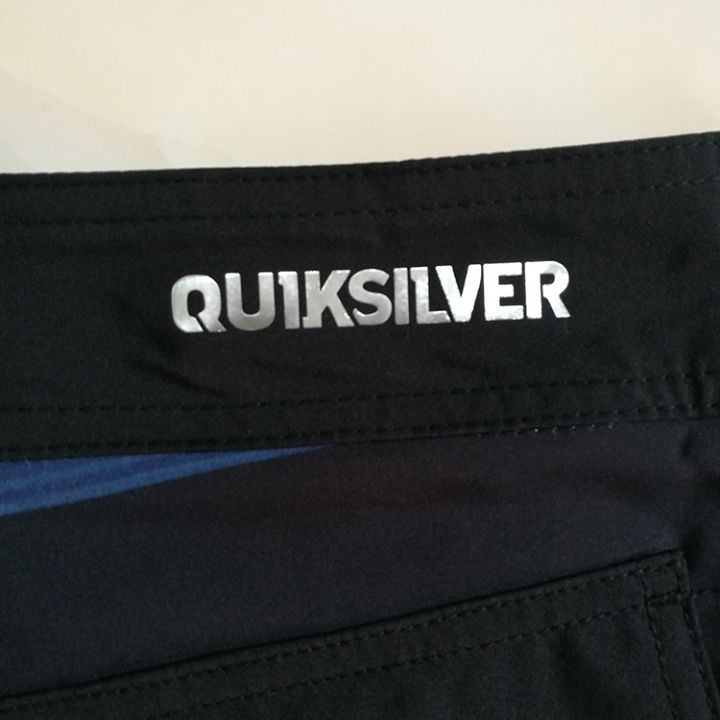 quiksilver-กางเกงกีฬาขาสั้น-ยาวถึงเข่า-แต่งกระเป๋าคู่-สําหรับผู้ชาย-a3022-นิ้ว-ไซซ์-28-36