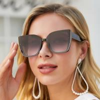 Oversized Cat Eye Sunglasses Women 2022 Luxury Brand Fashion Large Frame Square Sun Glasses for Men Retro Trendy Cateye Eyewear