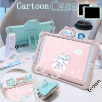 For IPad 10.2 Gen9 Gen8 Gen7 Gen6 Pro 11 2020 10.5 9.7 2018 2017 Air 4 3 2 5 ipad9 iPad5 iPad6 mini 2 3 4 mini5 เปลือก Cartoon Cute Melody Soft TPU Case เคสซิลิโคน ช่องเสียบปากกา หมีน้อย เปลือกการ์ตูนTH