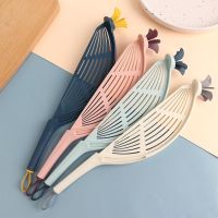 ☄✘ Vegetable Noodle Cooking Rice Drain Board Rice Cleaning Kitchen Filter Spoon Colanders Rice Sieve Strainer