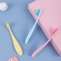 แปรงสีฟันเด็ก แปรงสีฟัน แปรงสีฟันขนนุ่ม แปรงเด็ก แปรงทารก สำหรับเด็กอายุ 1-3 ปี ปลอดภัยต่อเหงือกและฟัน Kids Toothbrush Unitedmart