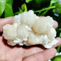 Natural crystal apophyllite zeolite mineral specimens are arranged specimen home decorative stone collection and appreciation