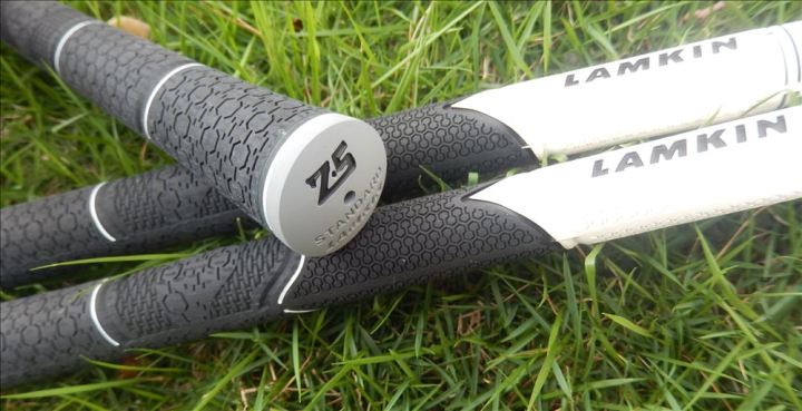 lamkin-z5-carbon-yarn-golf-grips-black-with-white-colour-standard-size-50-2gms