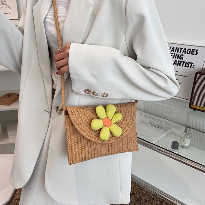 new-ins-popular-simple-flip-crossbody-bag-korean-flower-envelope-bag-fashion-crossbody-bag-sweet-and-cute-small-bag