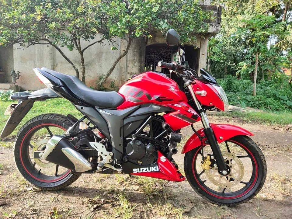 gixxer red colour