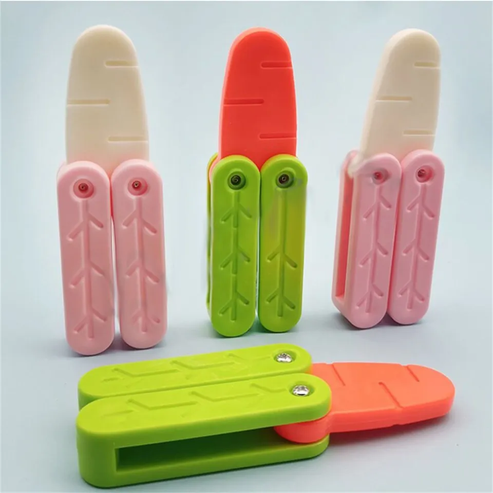 3D Carrot Butterfly Knife Baby Decompression Toy Little Radish Knife Swing  Knife