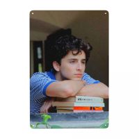 ทิโมธีชาลาเมตเอลิโอเพอร์แมน Cmbyn ประตูโลหะดีบุกโลโก้ที่กำหนดเองวินเทจโล่สวนลานชายถ้ำบาร์ผนังศิลปะตกแต่ง 20 * 30 ซม