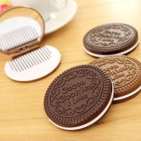 Women Girl Chocolate Cookie Mini Pocket Mirror With Comb Princess Portable Sandwich Biscuit Shape Makeup Cosmetic Folding Mirror