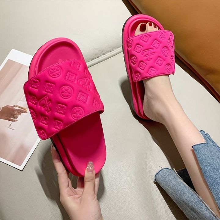 hot-sale-explosive-style-slippers-womens-summer-2023-new-thick-soled-beach-1-sandals-and-ins-tide-flip-flopsth