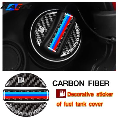 3PCS คาร์บอนไฟเบอร์รถยนต์การใช้สติกเกอร์ถัง M สำหรับ BMW X1 X3 X4 X5 X6 F15 F10 F30 E90 E60การใช้หมวกน้ำมันประเภทสติกเกอร์