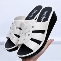 Womens High Heel Slippers Summer Wear Thick Bottom Fashion Home Non-Slip Mother Shoes Soft Bottom Social Wedge Women Sandals