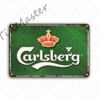 ป้ายดีบุกสไตล์ผับโลหะแนววินเทจป้ายโล่ประกาศเกียรติคุณโลหะแบบเบียร์ Carlsberg ของตกแต่งผนังบ้านแผ่นโลหะสำหรับผับบาร์คลับมนุษย์ถ้ำฐานวางรูปห้อง