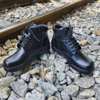 Bogie1 รองเท้าหุ้มข้อสั้นสีดำ POLICE  SHOES (PS) รุ่น มีซิปข้าง ใหม่ล่าสุด รองเท้าตำรวจ รองเท้าหุ้มข้อสั้น