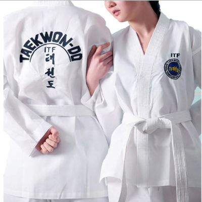 ใหม่ ITF อนุมัติผ้าฝ้ายสีขาวเทควันโดนักเรียน Doboks สูทศิลปะการต่อสู้กิโมโนเทควันโดเครื่องแบบเสื้อผ้าแขนยาวออกกำลังกาย Gi