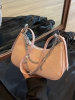 This years popular super popular niche design bags 2023 new womens bags versatile crossbody bags fashionable shoulder underarm bags 【JYUE】