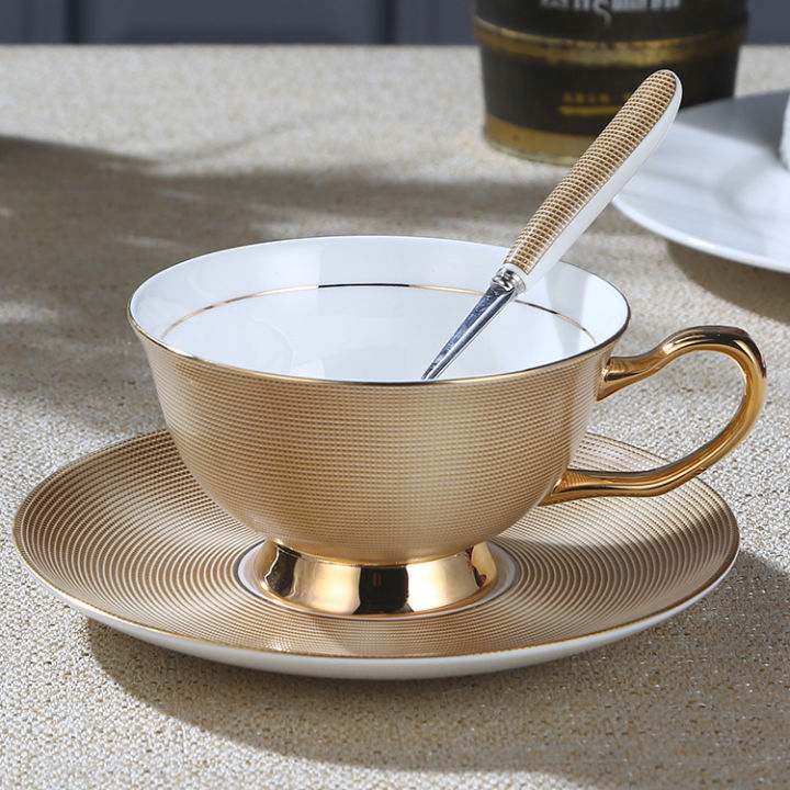 ถ้วยกาแฟเซรามิคทองกระเบื้องจีนวาดด้วยมืออาฟเตอร์นูนทีแบบอังกฤษจีนสำหรับพักผ่อนที่บ้านชุดของขวัญ