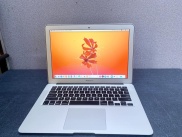 Máy Tính cũ MacBookk Air, 2015 13in , Core i5. Ram 8gbgb. SSD 128gb