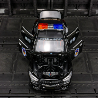 New+1901-172 จำลอง BMW M8 รถตำรวจตำรวจตำรวจพิเศษโมเดลรถโลหะผสมของตกแต่งคอลเลกชันของเล่นดึงกลับโลหะ