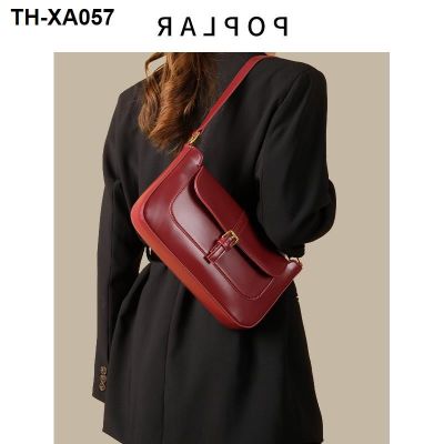 กระเป๋าบาแก็ตต์ต้นฉบับหญิง 2023 ฤดูใบไม้ผลิใหม่สีแดงเจ้าสาวงานแต่งงานกระเป๋าไหล่แบบพกพากระเป๋าใต้วงแขน