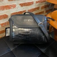 กระเป๋าสะพาย Guess Croc Effect Crossbody bag กระเป๋าสะพายจาก GUESS