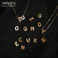 MIAOYA Fashion Jewelry Shop สร้อยคอจี้ตัวอักษรภาษาอังกฤษ 26 ตัว เครื่องประดับแฮนด์เมด สุ่มสีลูกโซ่