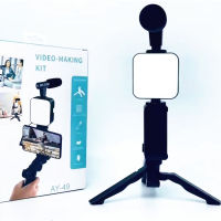 ที่จับสมาร์ทโฟน ไมค์ ไฟ LED ครบชุดพร้อมถ่าย Vlog ร Smartphone Video Kit อุปกรณ์ถ่ายวิดีโอ ขาตั้ง รุ่น AY-49 พกพาสะดวก ง่ายต่อการใช้งาน วัสดุเเข็งเเรง ท